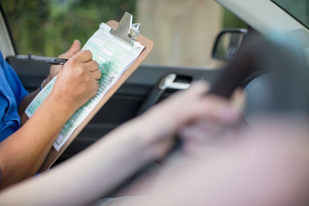 6 Vital Tips to Help You Pass Your ICBC Road Test